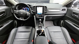 SAMSUNG QM6 2022