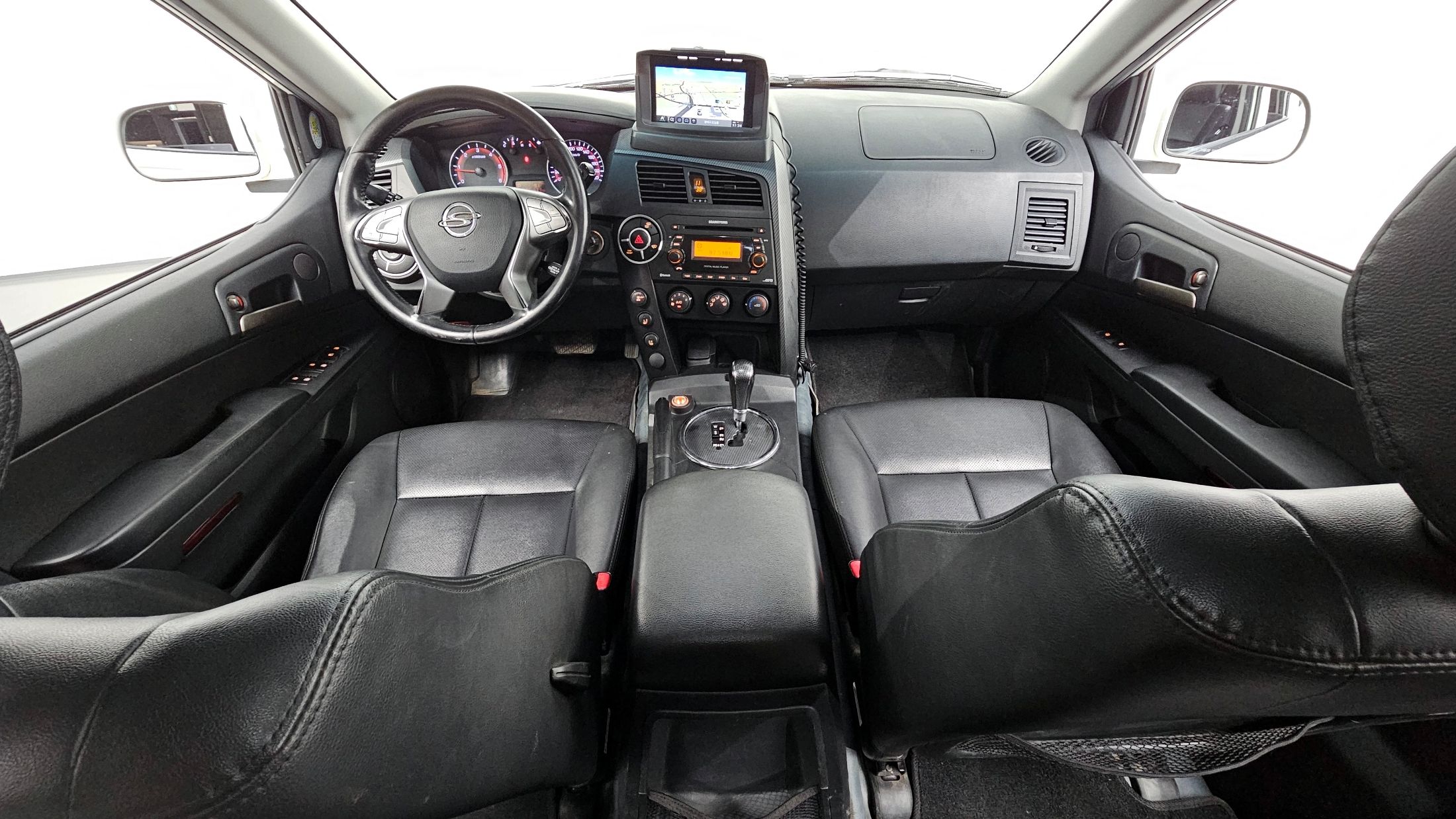 SSANGYONG KORANDO SPORTS 2015
