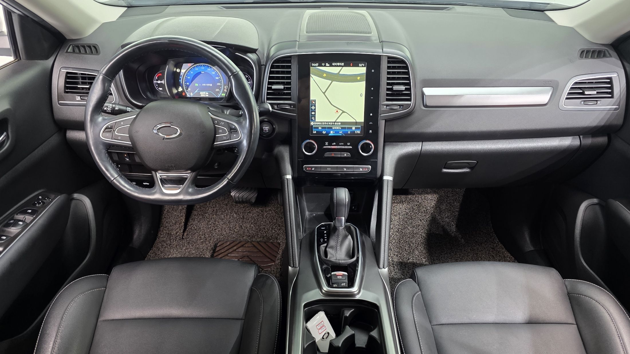 SAMSUNG QM6 2019
