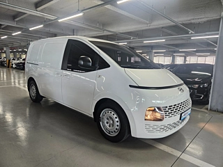 HYUNDAI STARIA  Cargo 3 Seater 2021