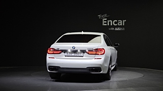 BMW 7-SERIES G11 2018