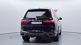 BMW X7 G07 2021