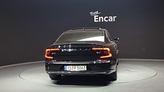 VOLVO S90 2021