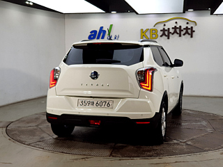SSANGYONG TIVOLI VERY NEW 2021