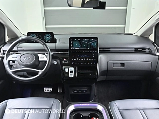 HYUNDAI STARIA  L3.5 Lounge 9 Seater 2021