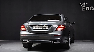MERCEDES BENZ E-CLASS W213 2017