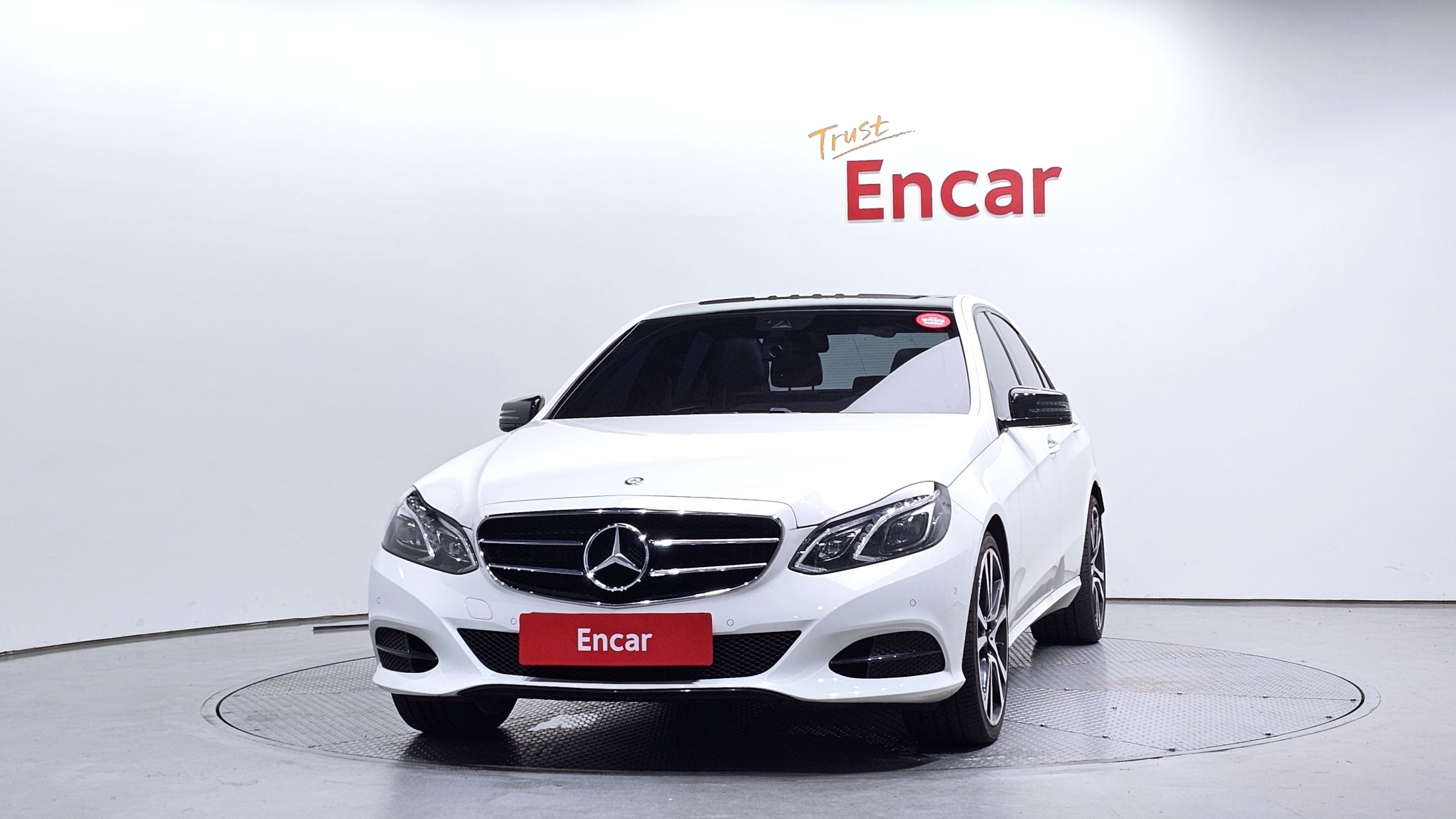 MERCEDES BENZ E-CLASS W212 2015