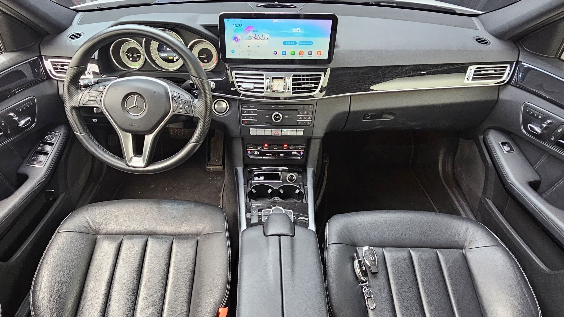 MERCEDES BENZ E-CLASS W212 2015