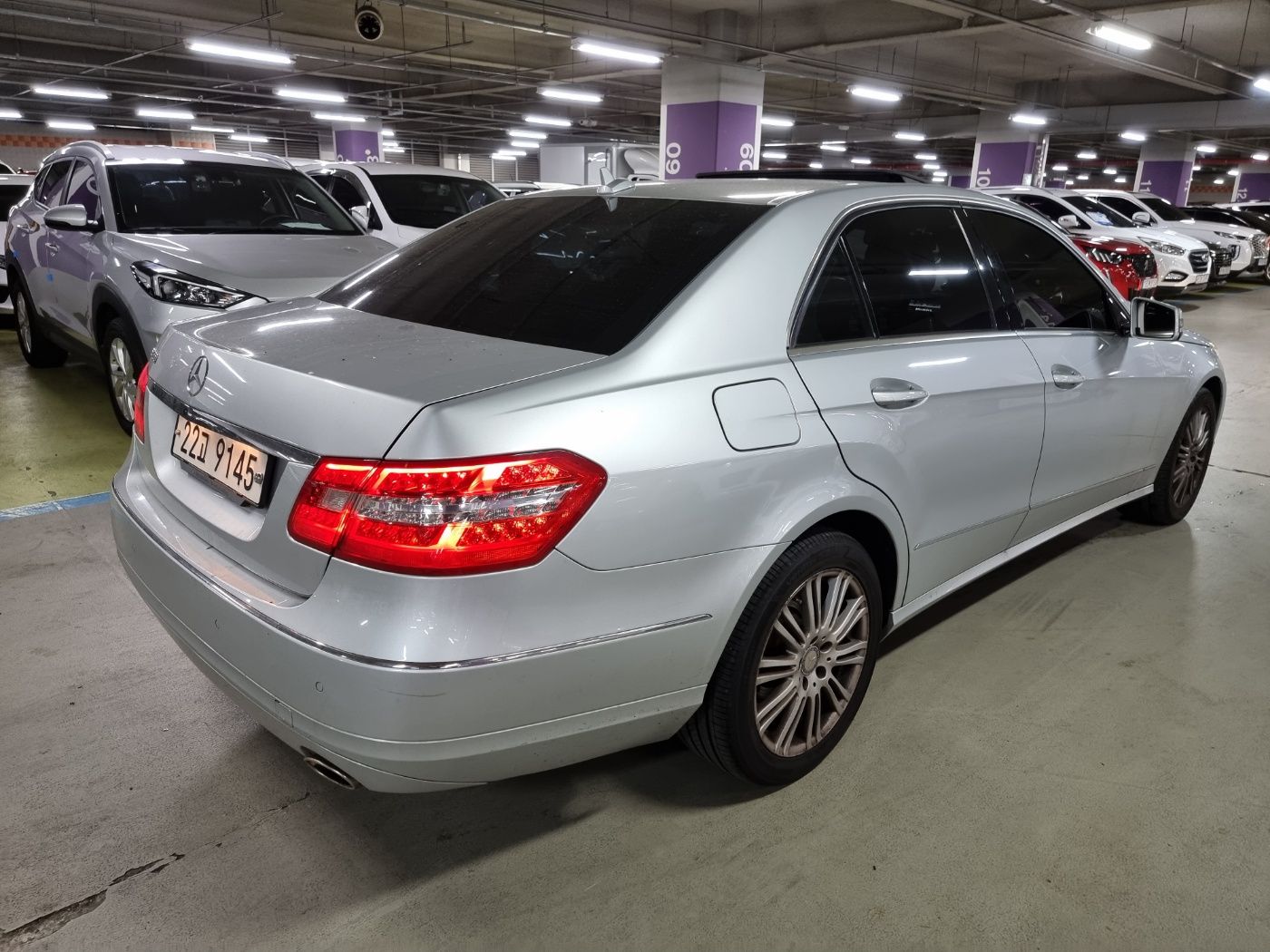 MERCEDES BENZ E-CLASS W212 2010
