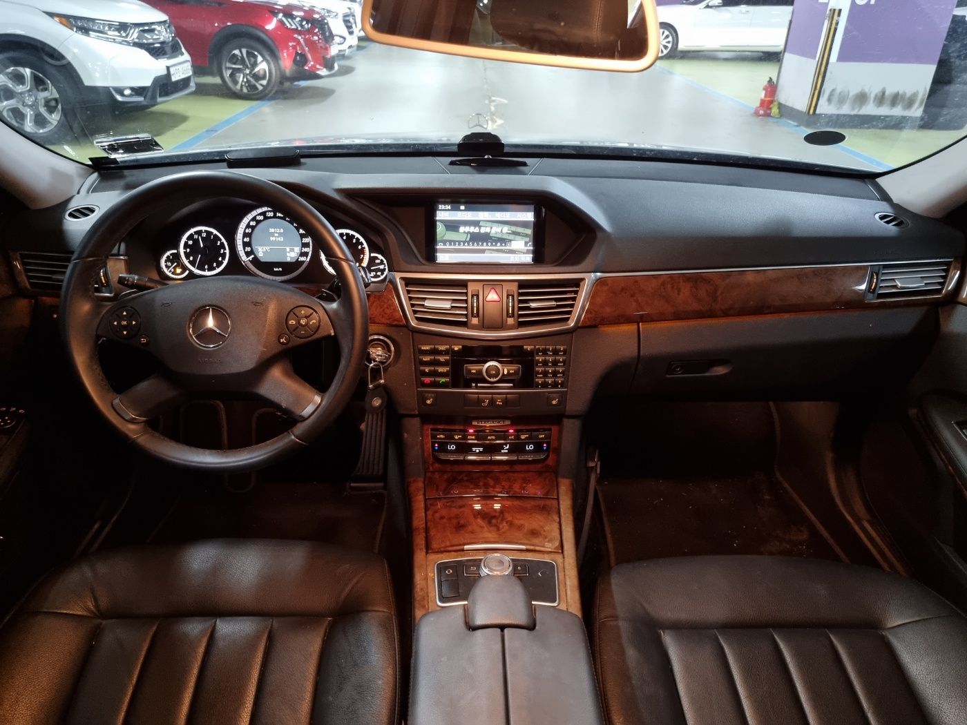 MERCEDES BENZ E-CLASS W212 2010