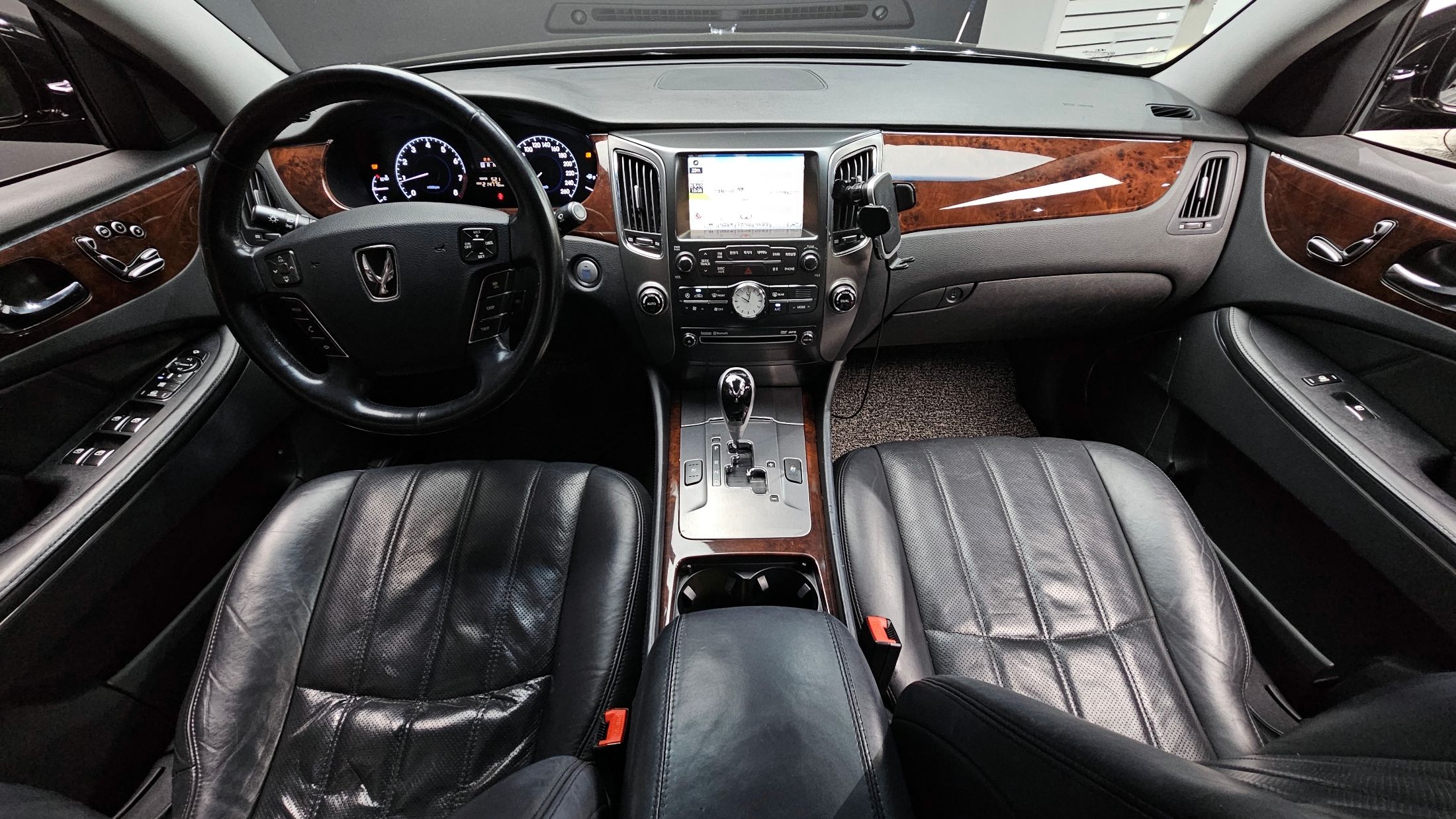 HYUNDAI EQUUS NEW 2010