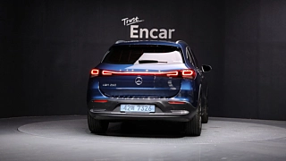 MERCEDES BENZ EQA H243 2022