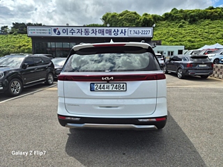 KIA CARNIVAL 2023