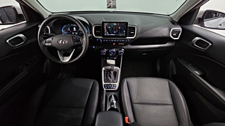 HYUNDAI VENUE 2023