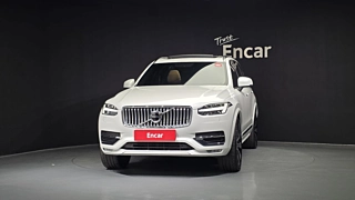 VOLVO XC90 2021