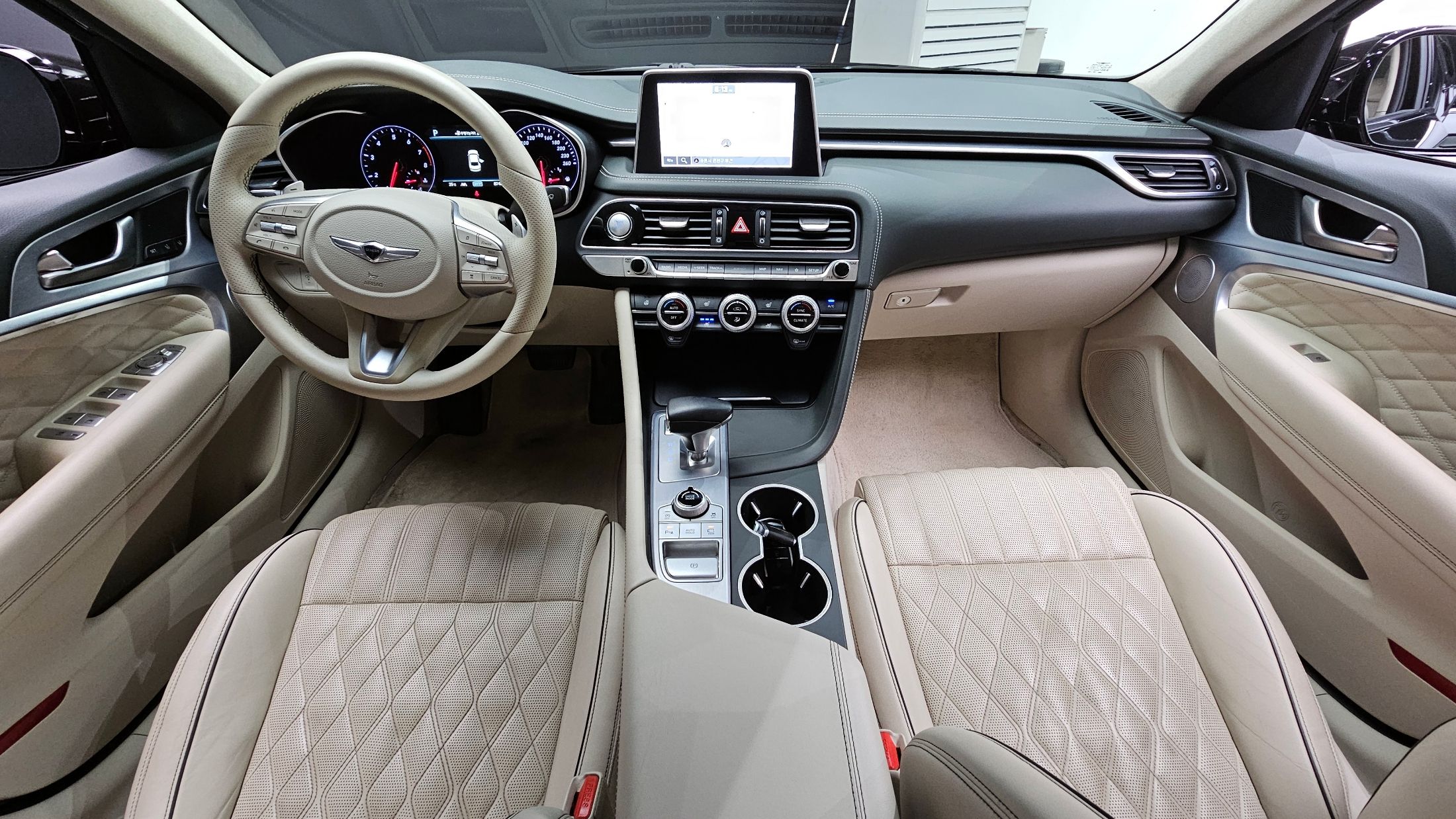GENESIS G70 2018