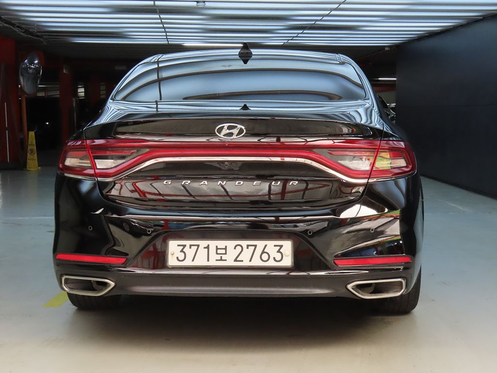 HYUNDAI GRANDEUR IG 2017