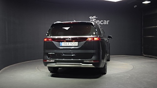 KIA CARNIVAL 2023