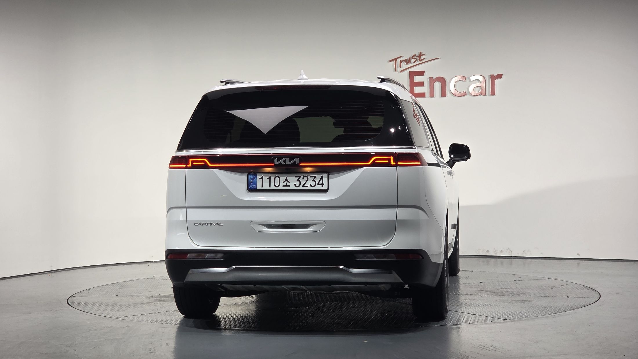 KIA CARNIVAL 2023