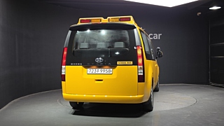 HYUNDAI STARIA 2023