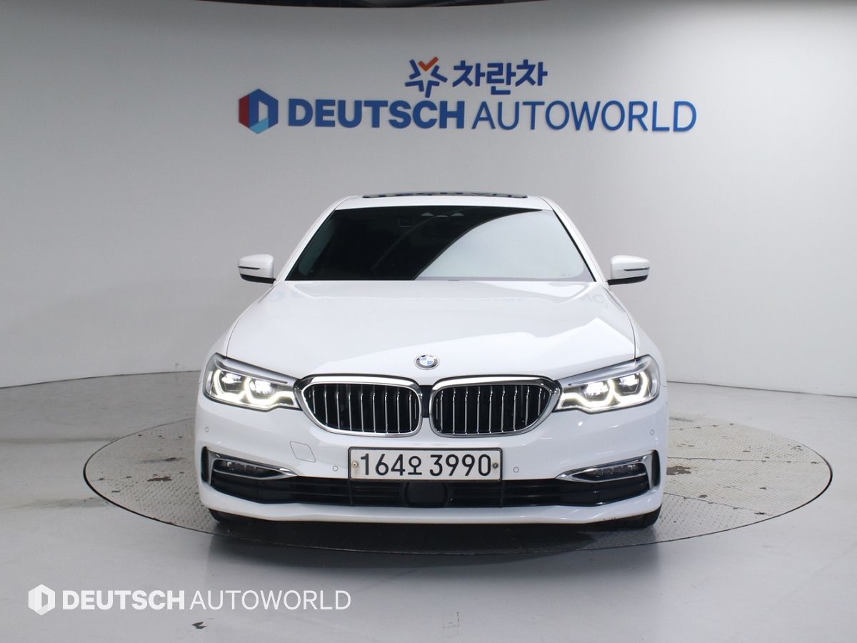BMW 5-SERIES G30 2020