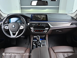 BMW 5-SERIES G30 2020