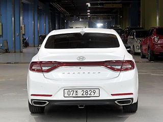 HYUNDAI GRANDEUR IG 2017