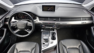 AUDI Q7 4M 2019