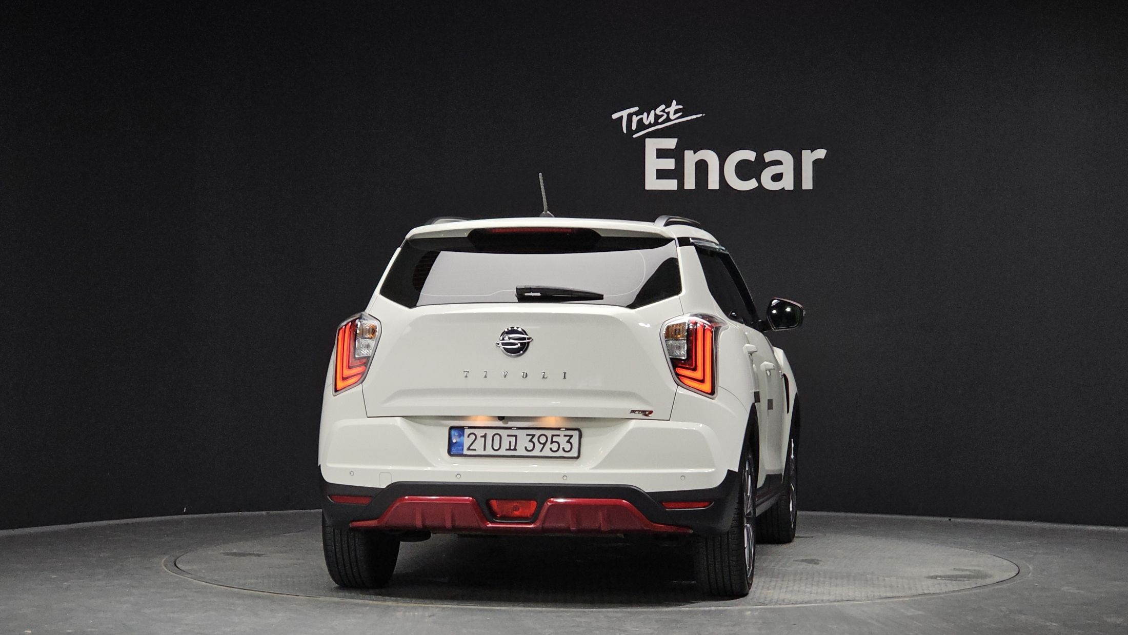 SSANGYONG TIVOLI VERY NEW 2022