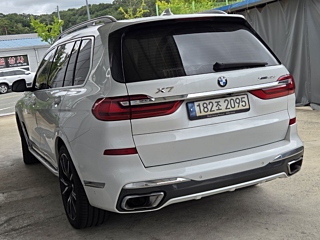 BMW X7 G07 2021