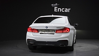 BMW 5-SERIES G30 2020