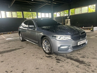 BMW 5-SERIES G30 2018