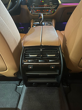 BMW 5-SERIES G30 2018