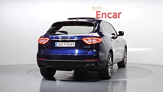 MASERATI LEVANTE 2017