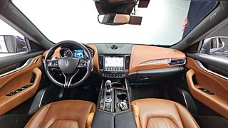 MASERATI LEVANTE 2017