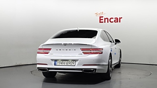GENESIS G80 RG3 2022