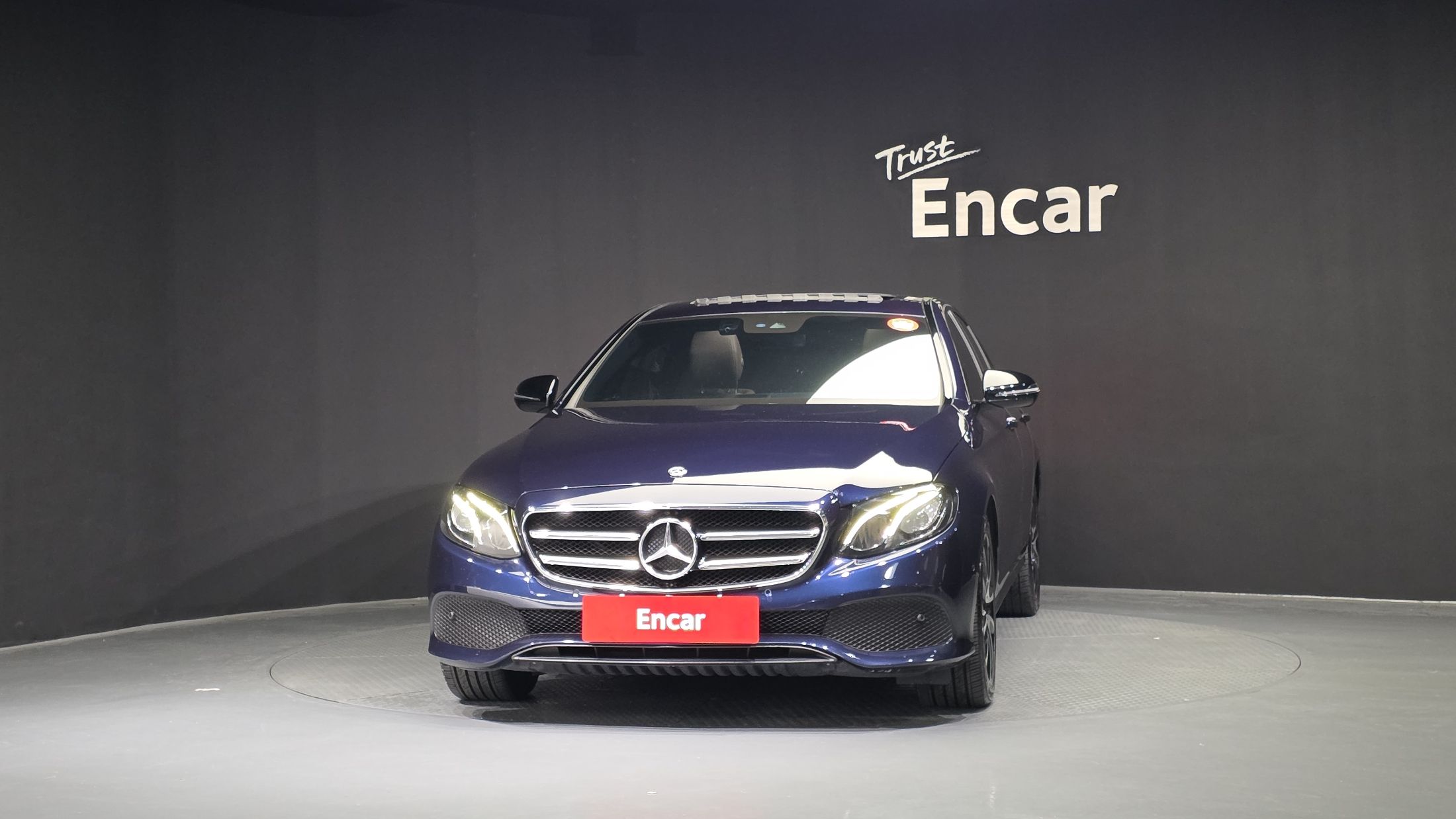 MERCEDES BENZ E-CLASS W213 2020