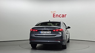 HYUNDAI AVANTE AD 2016