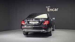 MERCEDES BENZ E-CLASS W213 2020