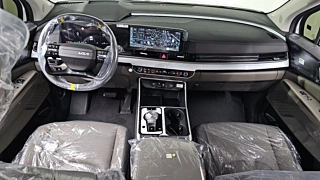 KIA CARNIVAL 4 GENERATION HEV 9 Seater Signature 2025