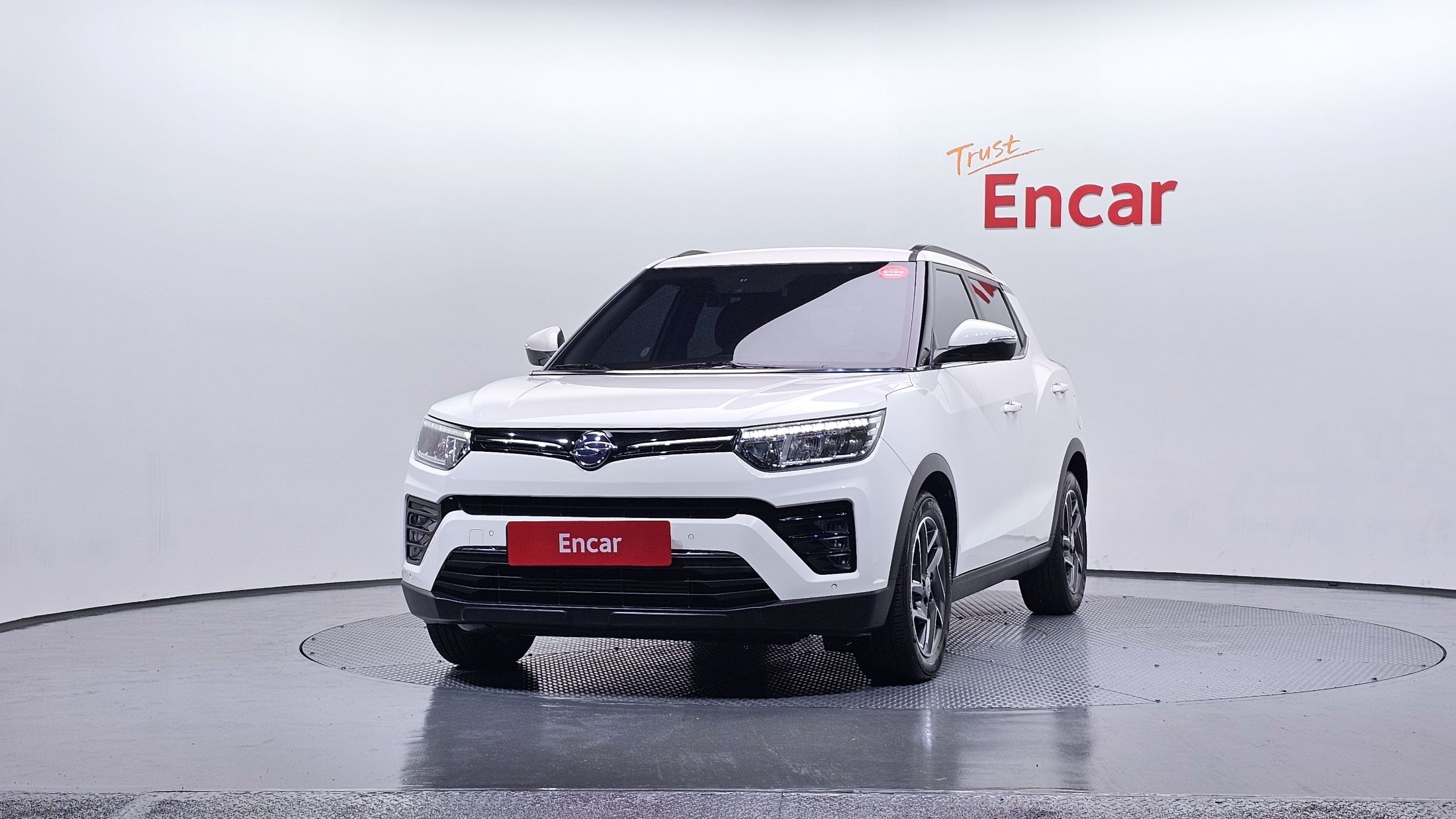 SSANGYONG TIVOLI VERY NEW 2022