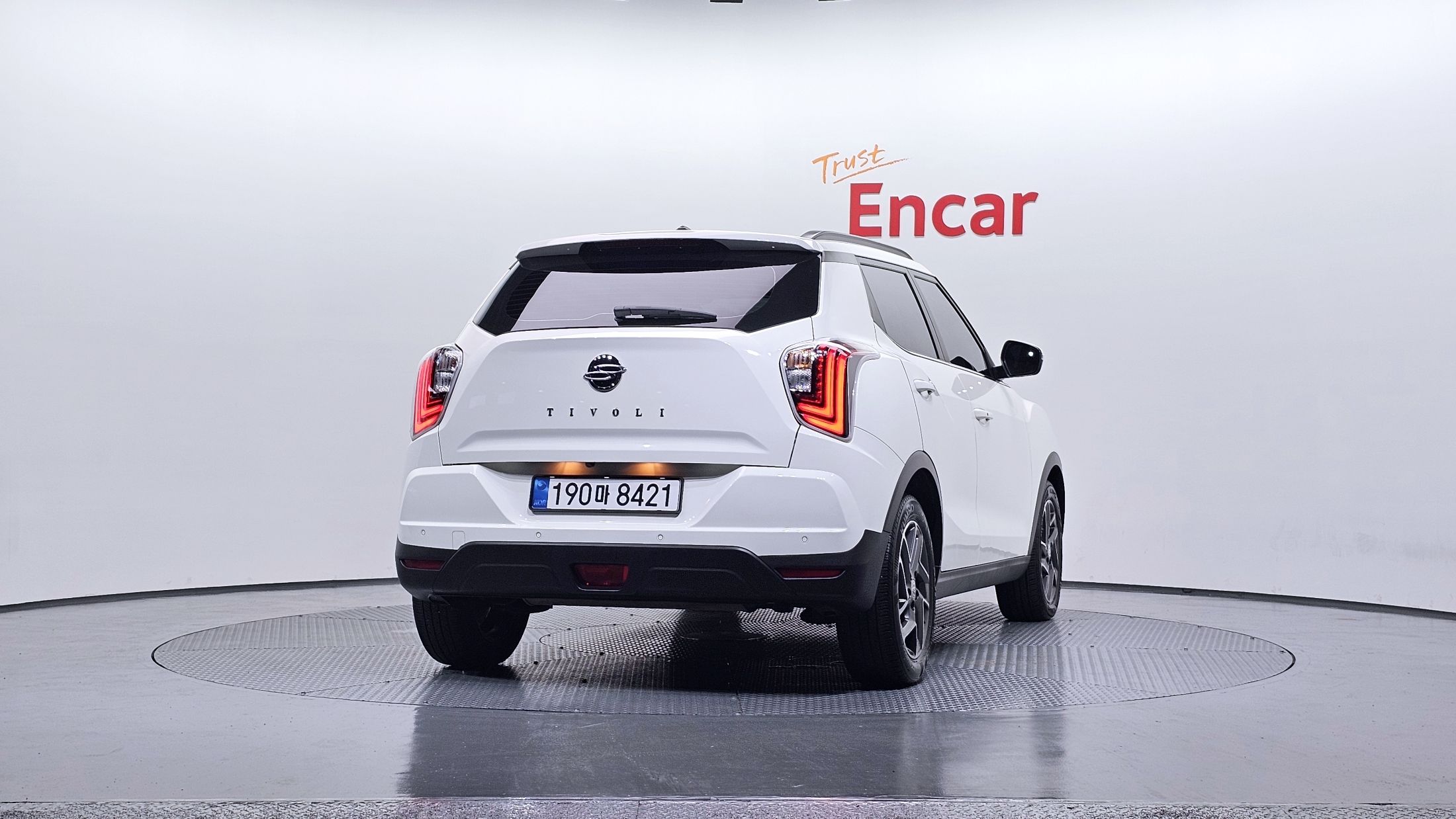 SSANGYONG TIVOLI VERY NEW 2022