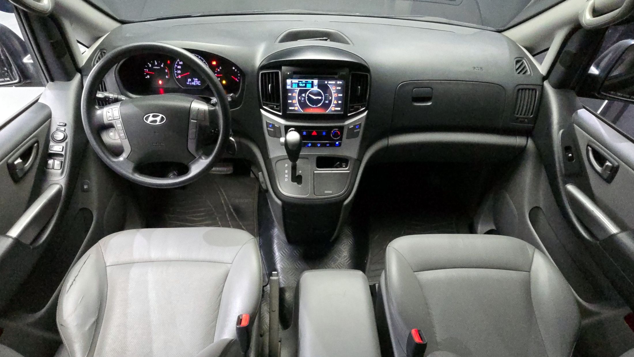HYUNDAI STAREX GRAND 2016
