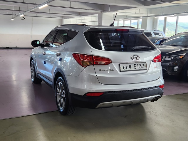 HYUNDAI SANTAFE DM 2013