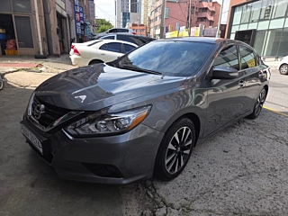 NISSAN ALTIMA  2018