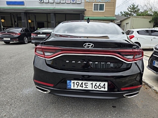 HYUNDAI GRANDEUR IG 2017