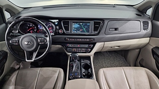 KIA CARNIVAL 2017