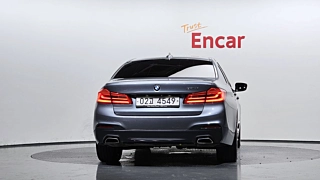 BMW 5-SERIES G30 2018