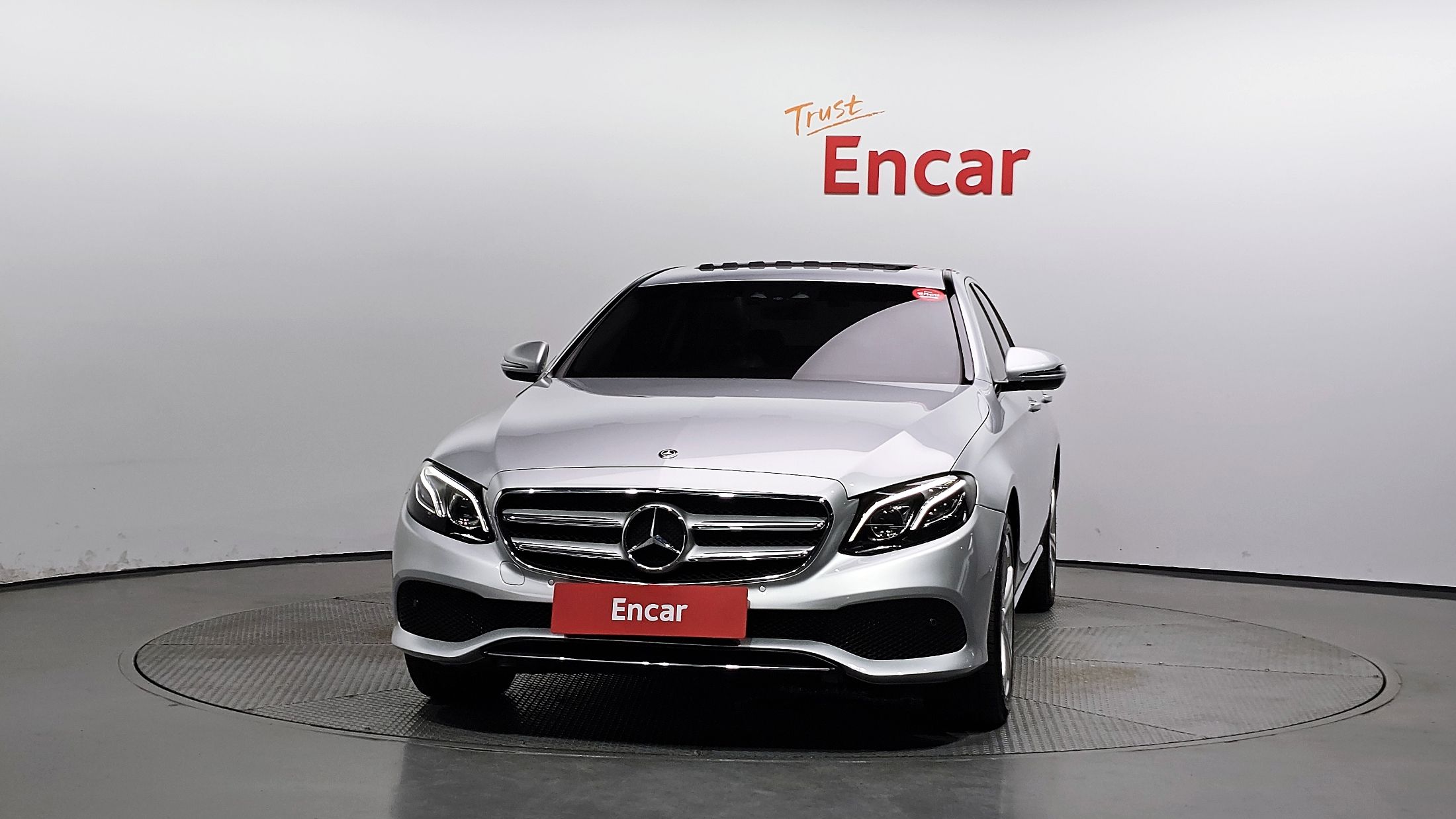 MERCEDES BENZ E-CLASS W213 2017