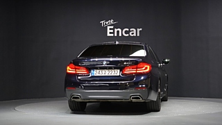 BMW 5-SERIES G30 2018